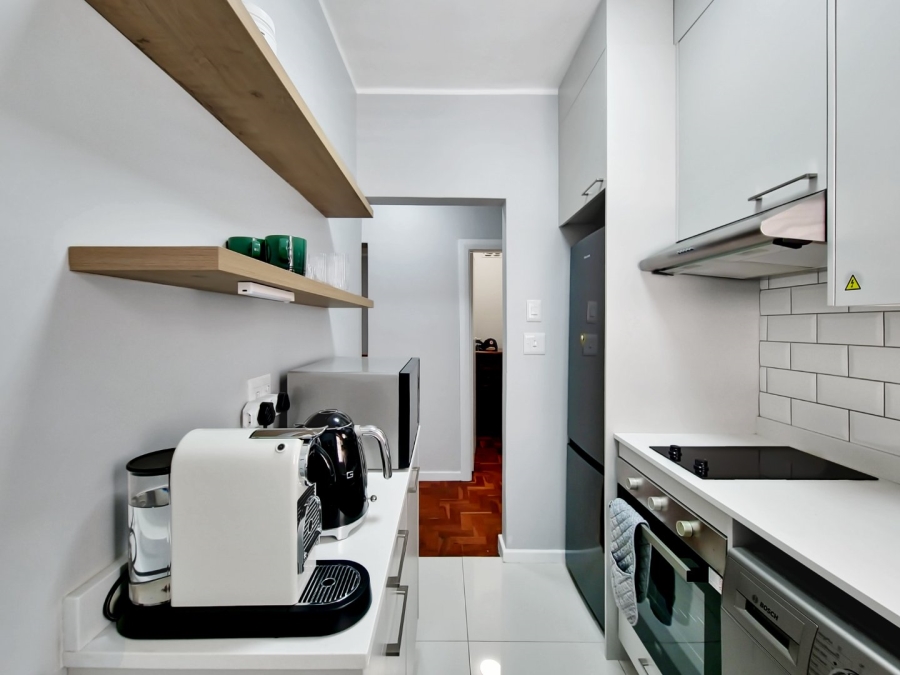 1 Bedroom Property for Sale in Sea Point Western Cape